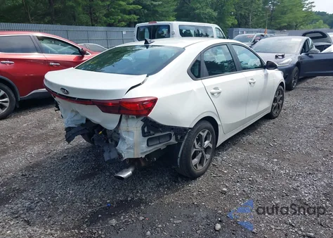 2021 Kia Forte Lxs z USA, uszkodzony, nr VIN 3KPF24AD2ME285486
